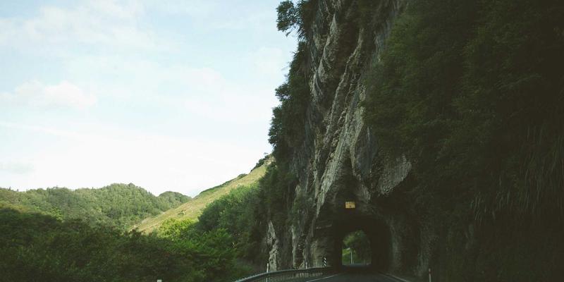 工具五金行业数字化转型：从传统供应链到智能制造的路径探索